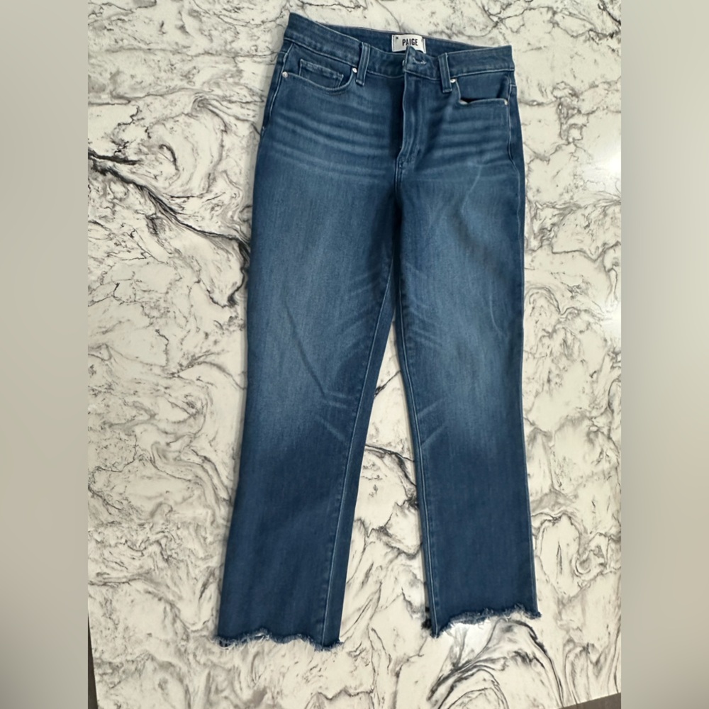 Paige Hi Rise Cindy, straight leg, ankle pant. Inseam 26